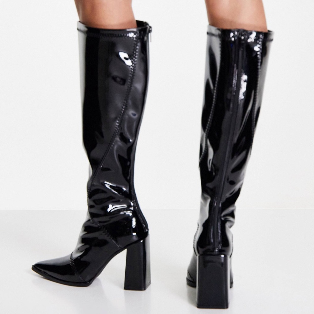 Glamorous knee high heel boot in black stretch patent - Picture 2 of 6